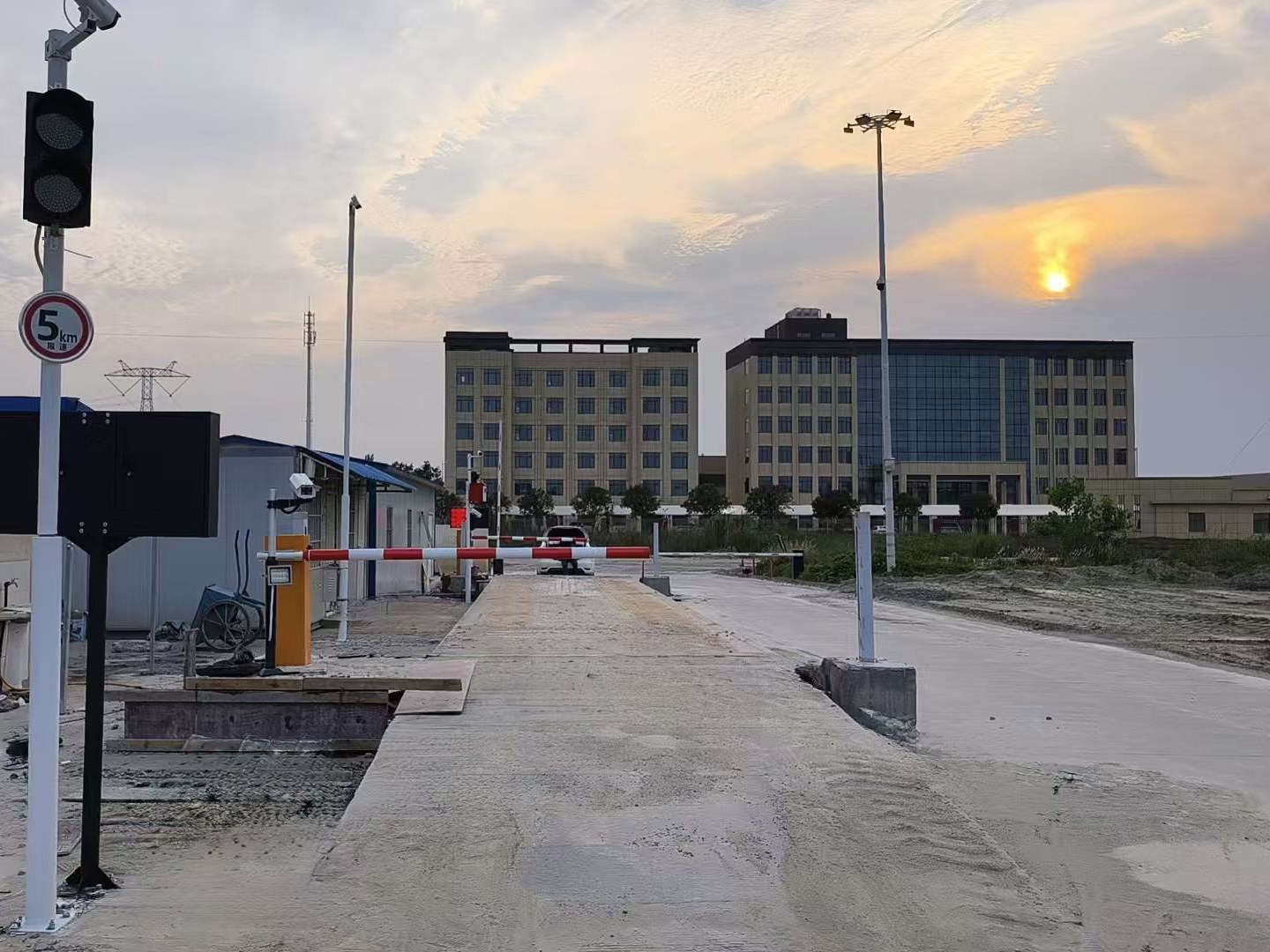 客商平台批量派车+无人值守车牌双向过磅